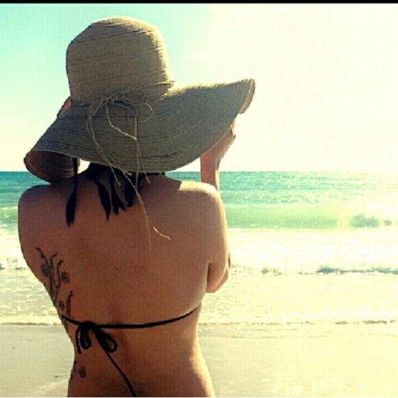 Meet your Posher, Lisa - Picture 3 of 10